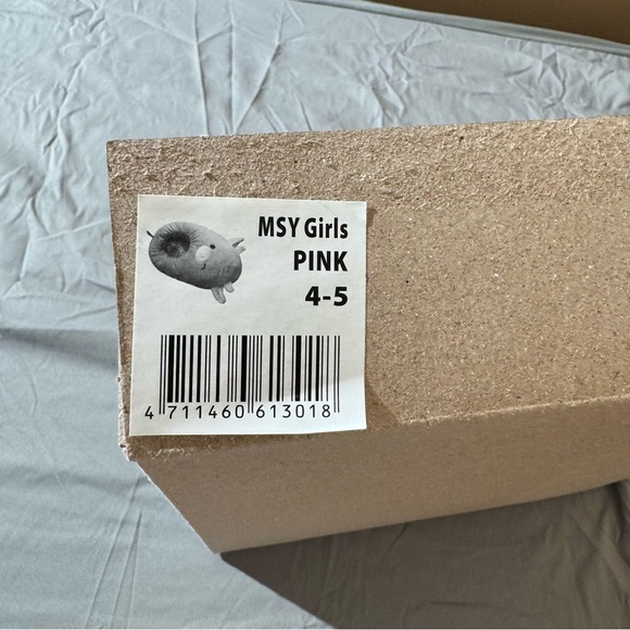 New Jazwares Squishmallows Pink/Purple Plush Pig Slippers Size: 4-5 - Picture 10 of 10